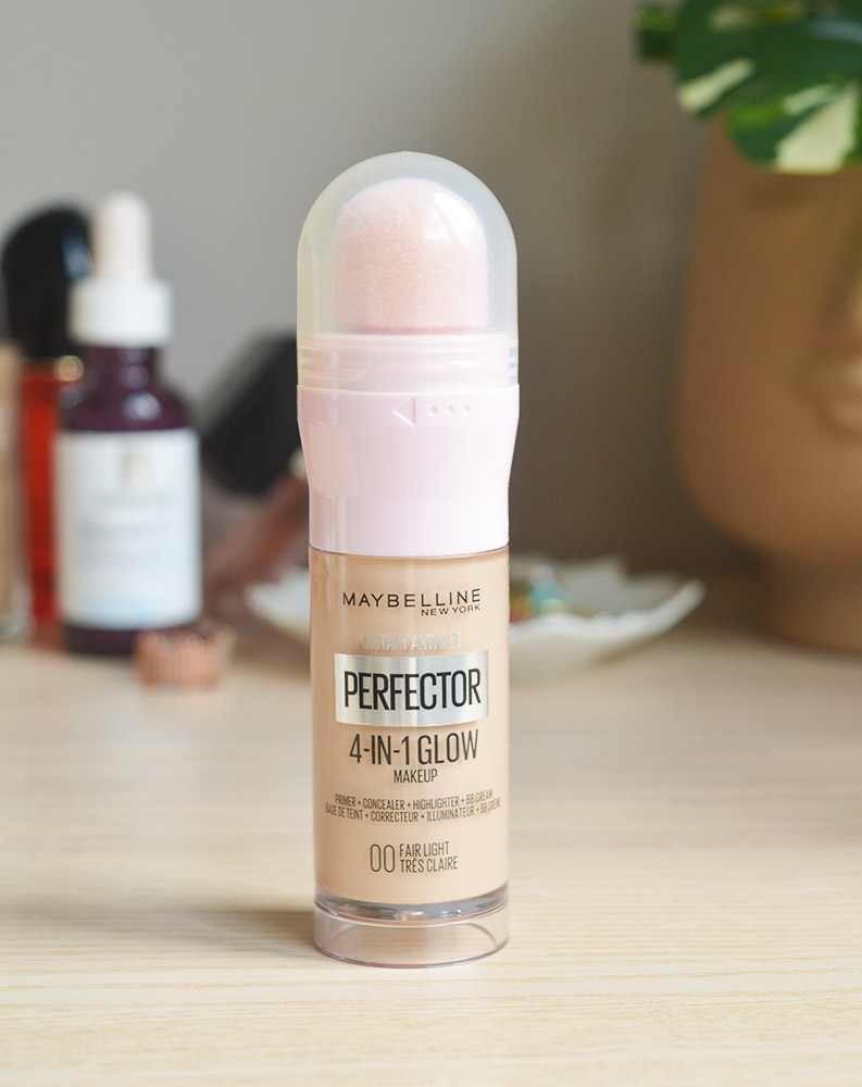 8. Instant Perfector Glow 4 Etki 1 Arada Fondöten