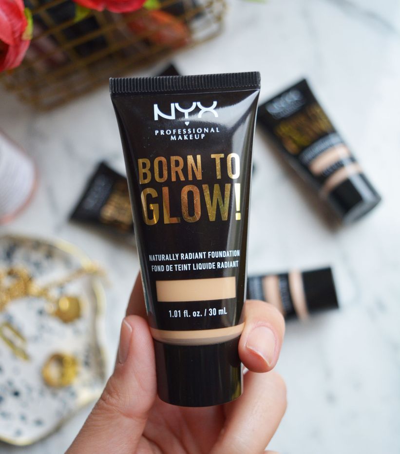 NYX Professional Makeup Born To Glow fondöten