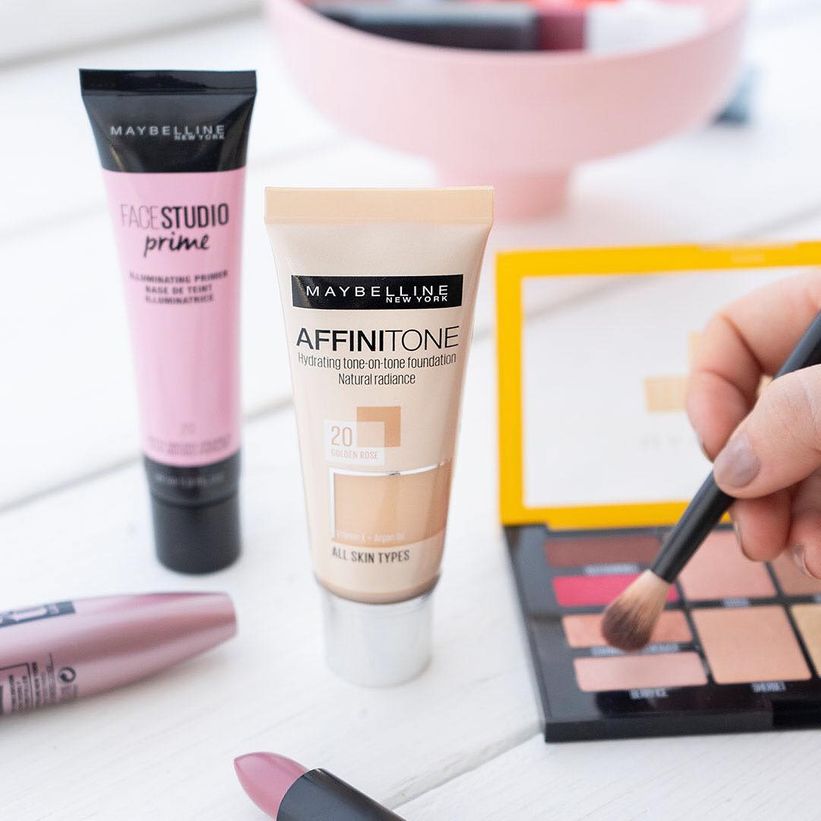 maybelline new york affinitone fondöten