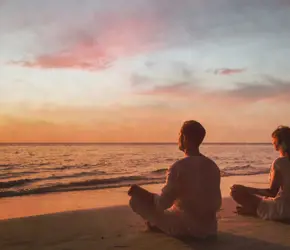 Farkındalık Meditasyonuna Giriş: Nefes, Beden ve Zihinle Anda Kalmanın Gücü