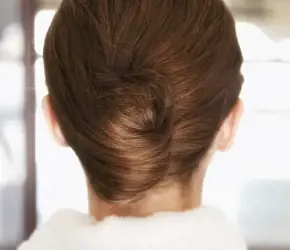 İnceliyoruz: Fransız Topuzu Nedir? Nasıl Yapılır?