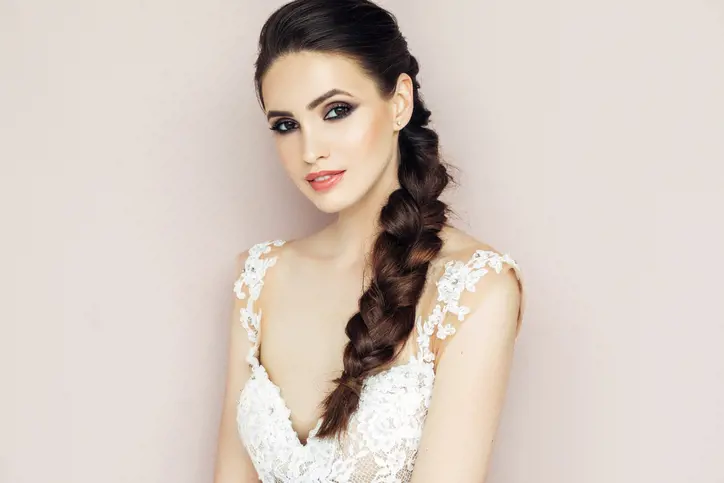 örgülü atkuyruğu saç modeli