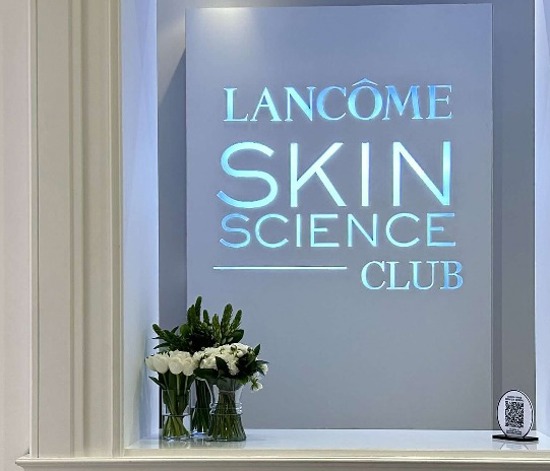 Lancôme Skin Science Club'da Cilt Analizi Deneyimimiz!