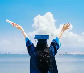 Yılın Mezuniyet Saç Modelleri