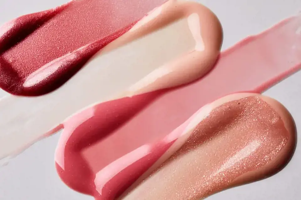 Lip Gloss Nedir? Lip Gloss Önerileri | Herkes İçin Güzellik