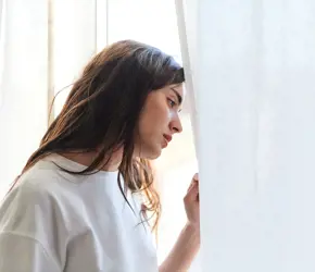 Anksiyete Nedir, Nasıl Anlaşılır? Belirtileri ve Başa Çıkma Yolları
