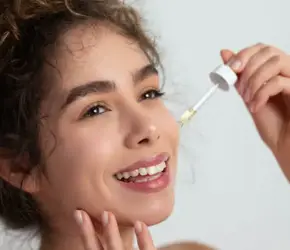 B5 Vitamini (Pantotenik Asit) Nedir? Cilde Faydaları Nelerdir?