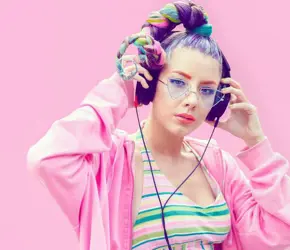 Rave Trendi: Techno Stilini Masaya Yatırıyoruz!