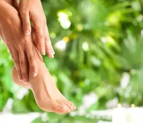 Ayak Maskesi ve Ayak Peeling’i Nasıl Yapılır?