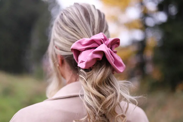 4. Hacimli Scrunchie At Kuyrukları