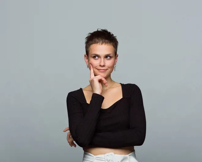 yuvarlak yüz pixie saç kesimi