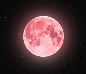 Çilek Dolunayı Nedir? Anlamı ve Astrolojik Etkileri