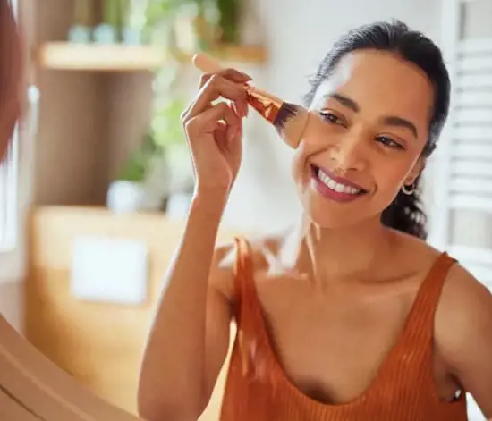 Allık, Aydınlatıcı ve Bronzer Nasıl Uygulanır?