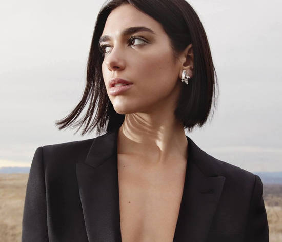 İlham Zamanı: Dua Lipa'nın Makyajını Deniyoruz!