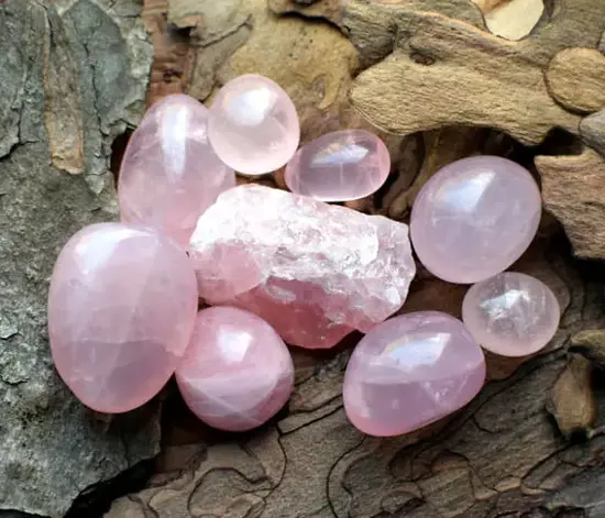 Pembe Kuvars Taşı Hakkında Bilmen Gereken Her Şey