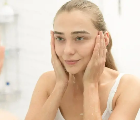 Sebum Nedir, Nasıl Dengelenir? Etkili Çözüm Önerileri