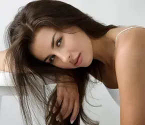 Esmerlere En Çok Yakışan Saç Renkleri