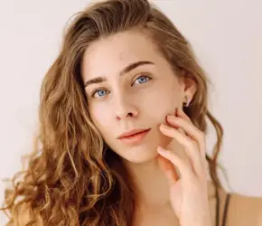 Hormonal Sivilce Nedir? Nasıl Geçer?