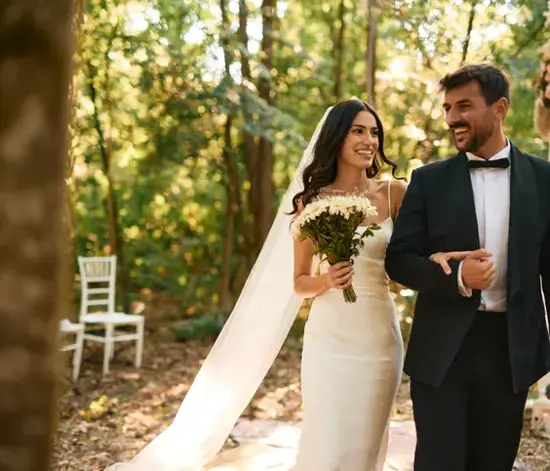 ‘’Save the date’’ çekiminde tercih edebileceğin gelin saçı modelleri