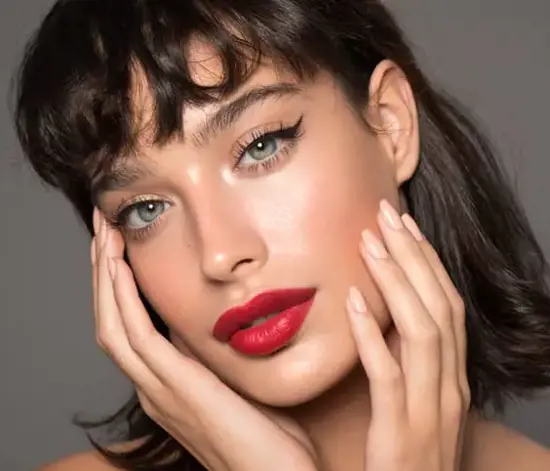 Eyeliner Nedir? Adım Adım Kusursuz Eyeliner Çekme Teknikleri