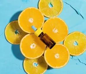 C Vitamini İçeren En İyi Yüz Serumu Önerileri