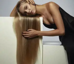 ​Uzun saçlara kesim modelleri