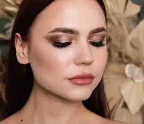 Glam Makyaj: Göz Alıcı ve Lüks Bir Görünüm