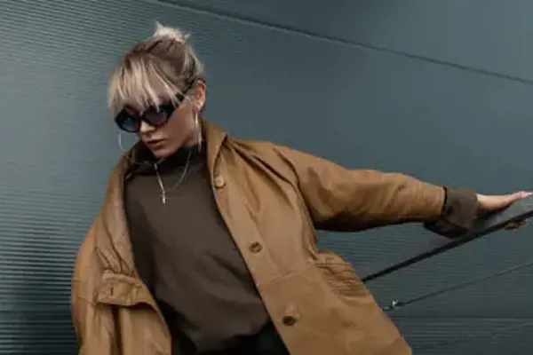 Kıyafete Göre Saç Modelleri: Hangi Yaka Tipine Hangi Saç Uygun?