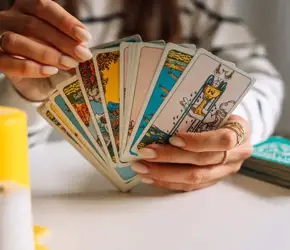 Tarot Nedir? Tarot Falı Nasıl Yorumlanır?