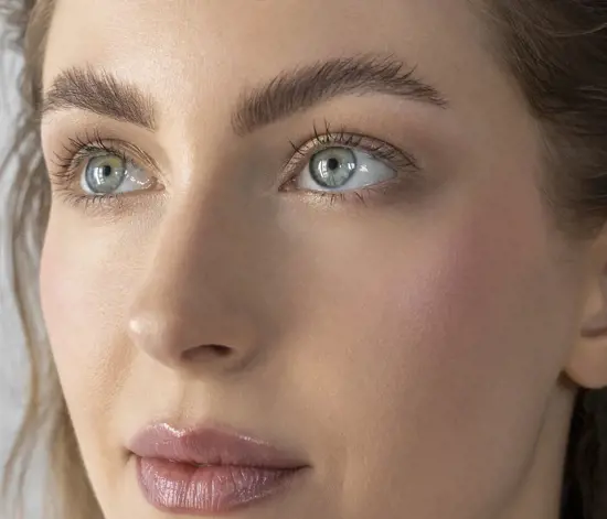 No Makeup Makeup Nedir? Doğal Görünümlü Makyaj için Adım Adım Uygulama Rehberi