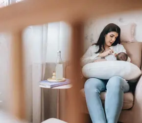 Anne Konforu, Bebek Rahatlığı: Emzirme Yastığı Nasıl Kullanılır?