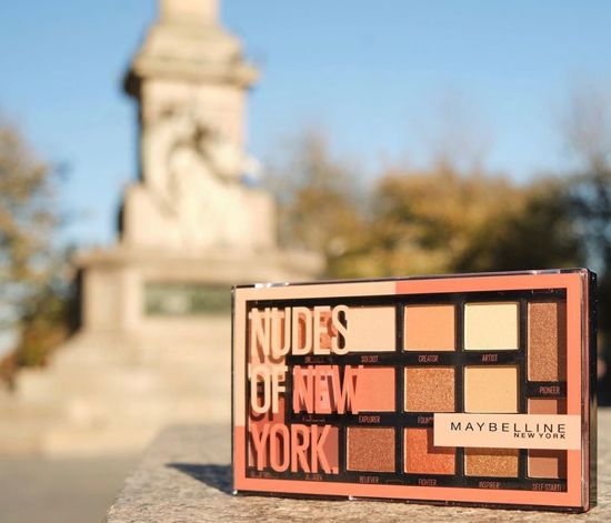 Deniyoruz: Maybelline Nudes of New York Far Paleti