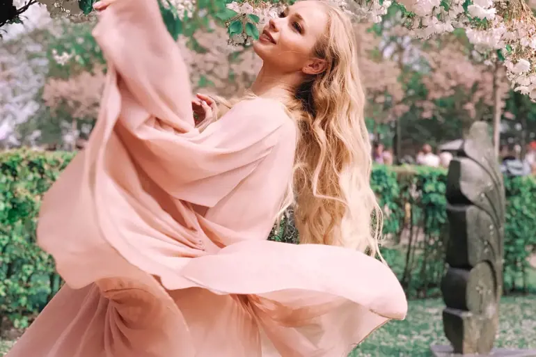 Romantik & Uçuş Uçuş Stil!