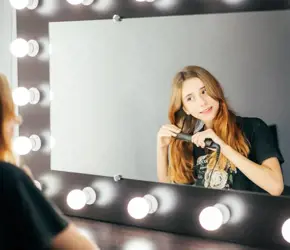 Saç Düzleştirme Hakkında Bilmen Gereken Her Şey