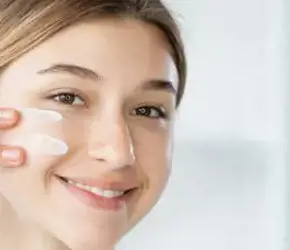 Ergenlik Döneminde Cilt Bakımı Nasıl Olmalıdır?