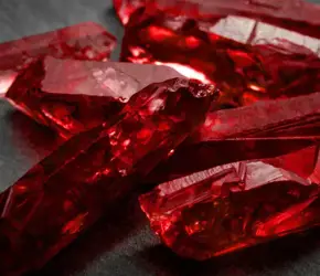Yakut Taşı Faydaları ve Özellikleri