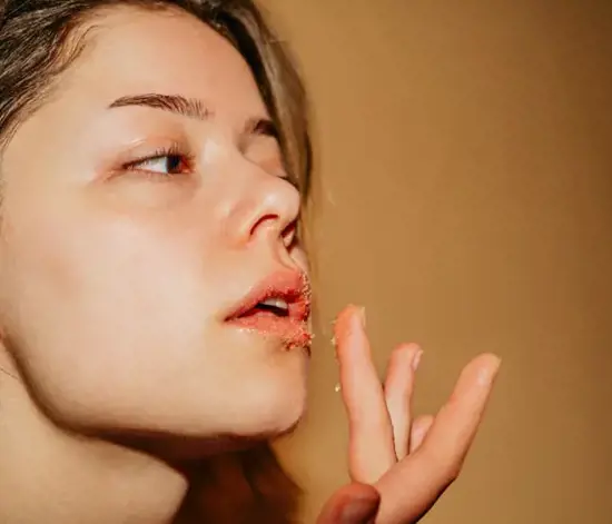 Dudak Peelingi Nedir? Nasıl Yapılır?