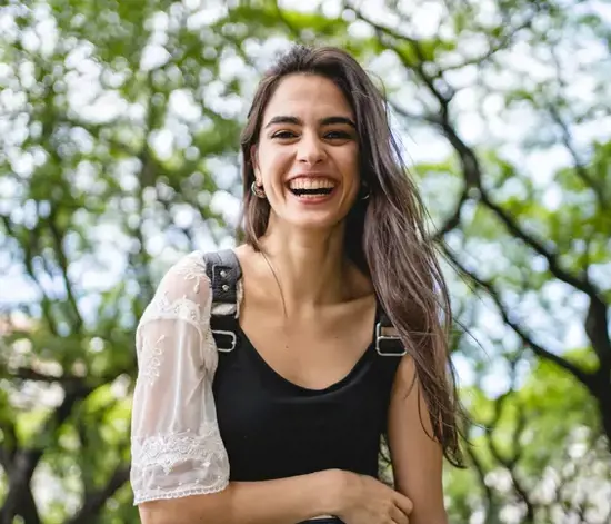 Sarı ve Kahverenginin Buluştuğu Doğal Kumral Saç Renkleri!
