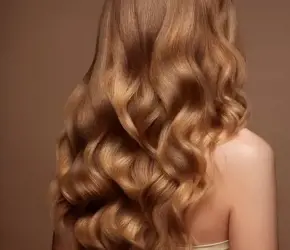 İkonik bukleler: En beğenilen bukleli saç modelleri!